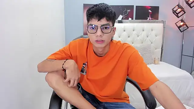 Noha scott online show from March 18, 10:57 pm