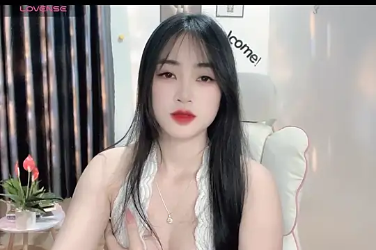 Snapshot of _Aimy_ chatting on February 25, 3:52 am Aimy online show from February 25, 3:52 am