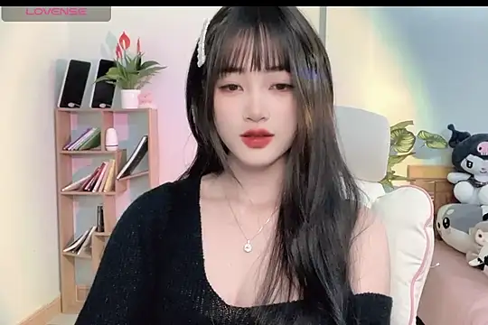 Snapshot of _Aimy_ chatting on March 20, 3:34 am Aimy online show from March 20, 3:34 am