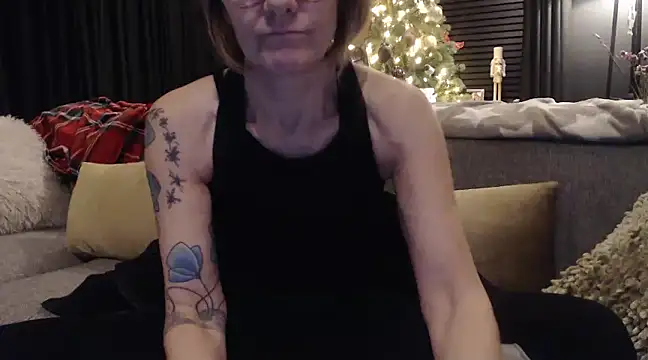 Snapshot of godinflower chatting on December 18, 4:49 pm godinflower online show from December 18, 4:49 pm