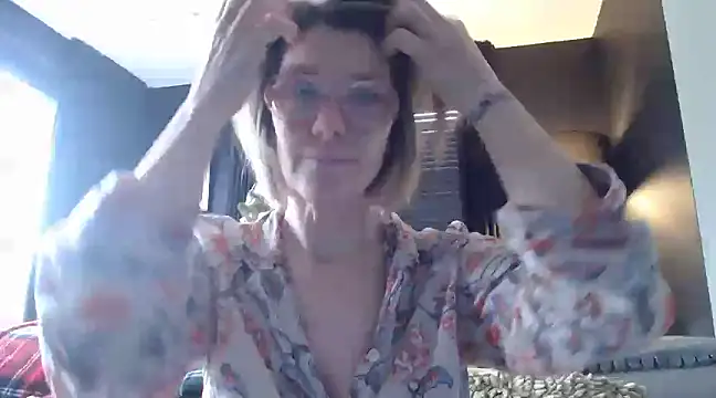 Snapshot of godinflower chatting on December 30, 1:58 pm godinflower online show from December 30, 1:58 pm