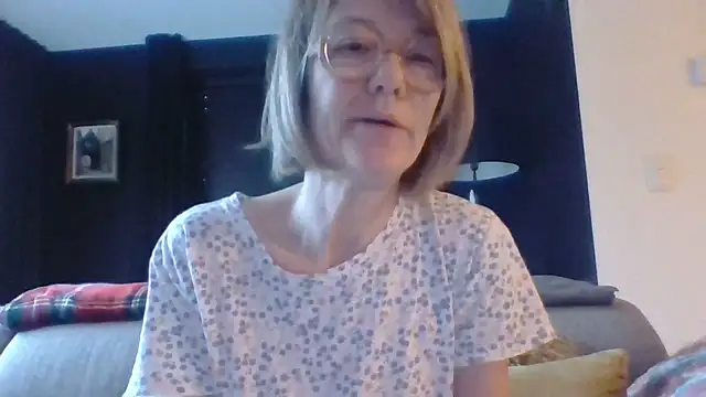 Snapshot of godinflower chatting on February 7, 8:22 am godinflower online show from February 7, 8:22 am