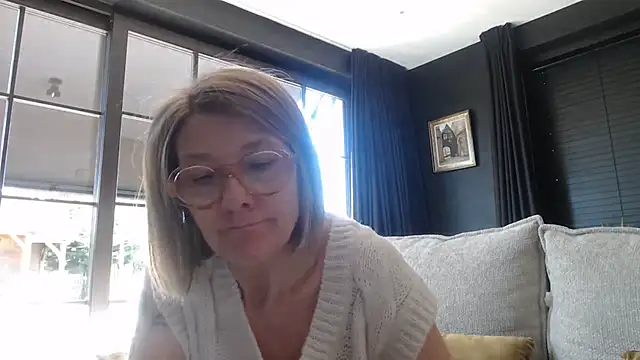 Snapshot of godinflower chatting on March 19, 2:02 pm godinflower online show from March 19, 2:02 pm