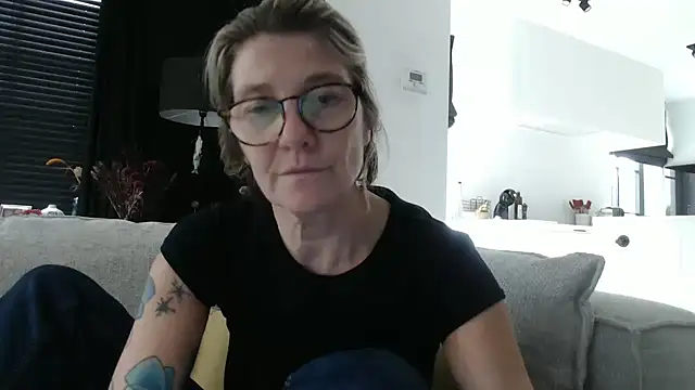 Snapshot of godinflower chatting on September 10, 1:22 pm godinflower online show from September 10, 1:22 pm