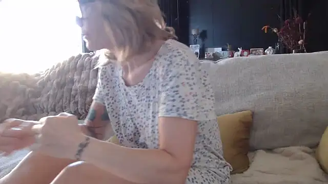 godinflower online show from April 8, 8:36 am