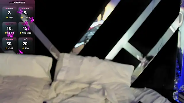 AmmyJones  online show from November 12, 7:46 pm