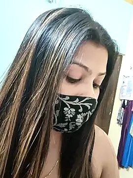 SANAYA ROY online show from January 18, 6:43 pm