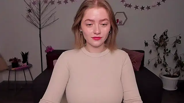 AidaPerry online show from December 28, 6:08 pm