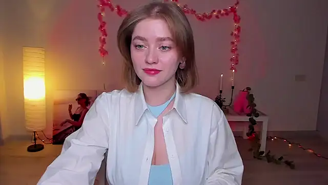 AidaPerry online show from January 17, 7:27 pm