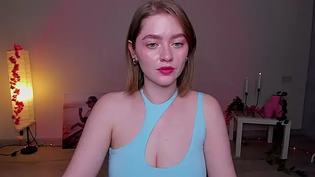 AidaPerry online show from February 2, 5:48 pm