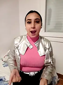 Juanamd1 online show from December 4, 8:23 am