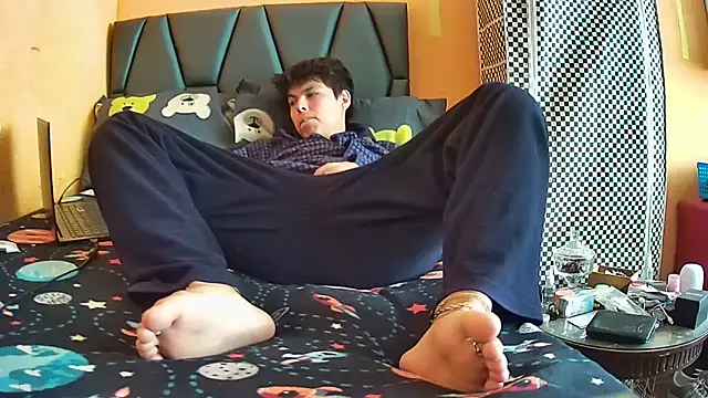 diegotorresd2312 online show from April 26, 6:49 pm