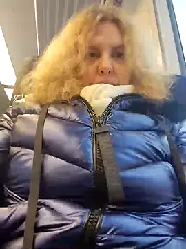 SexyHotSusan online show from February 13, 7:45 am