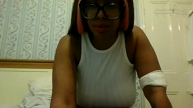 nolotymfcXo online show from February 5, 7:24 am