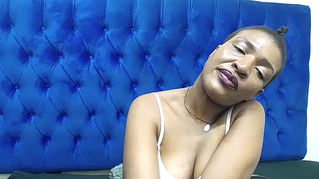 SpicyQueenxxxx online show from May 11, 3:56 am
