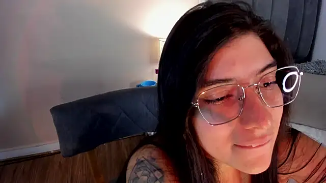 dakotaa   online show from February 20, 11:43 pm