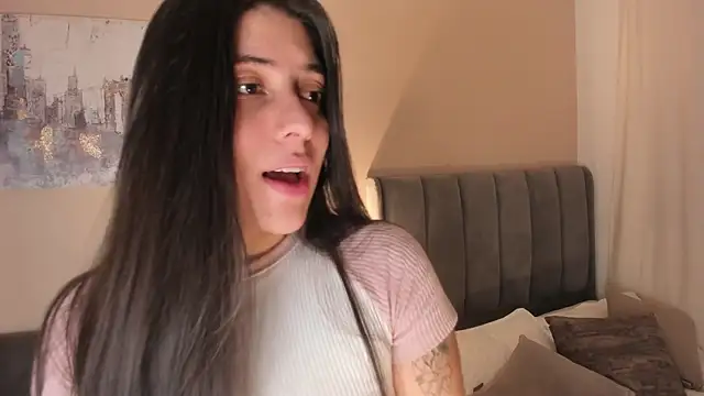 dakotaa   online show from November 12, 8:30 pm