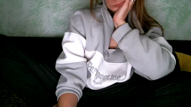 DennisXCaroll online show from February 15, 10:31 pm