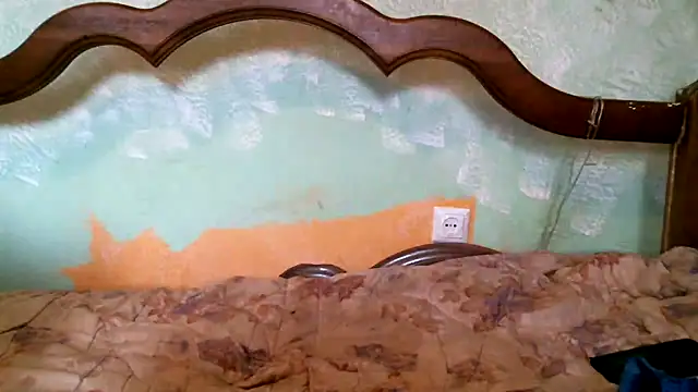 DennisXCaroll online show from September 15, 6:35 am