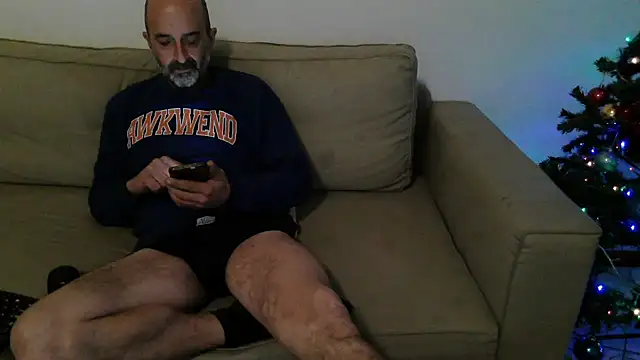 Snapshot of newsimo74 chatting on December 25, 6:52 pm newsimo74 online show from December 25, 6:52 pm