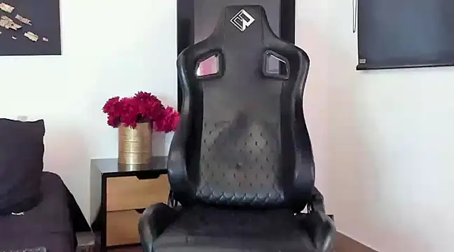 Dereck vega online show from March 2, 11:20 pm