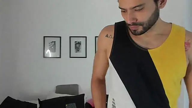 Dereck vega online show from September 26, 10:58 pm