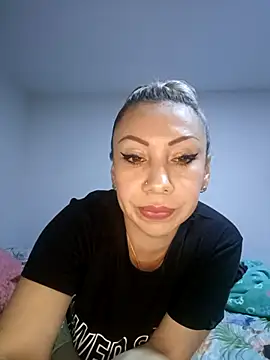 coral smitth online show from March 19, 11:57 pm