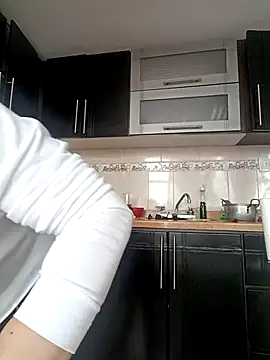 coral smitth online show from October 6, 7:33 pm