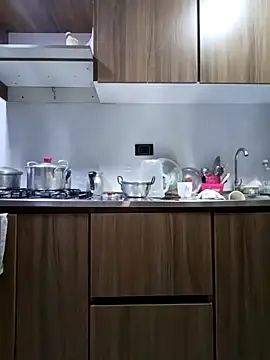 coral smitth online show from December 17, 7:20 pm