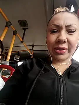 coral smitth online show from April 19, 2:49 pm