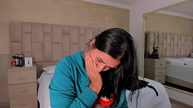 EmmaTorres  online show from February 4, 1:13 am