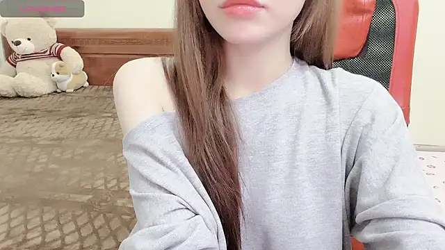 Snapshot of TrinhH_Nabbi chatting on December 12, 1:39 pm TrinhH Nabbi online show from December 12, 1:39 pm