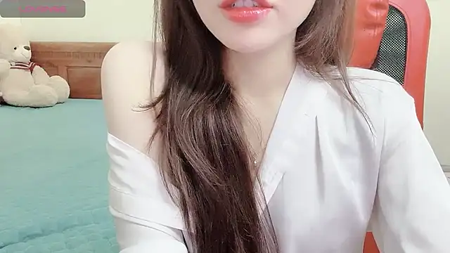 Snapshot of TrinhH_Nabbi chatting on January 10, 1:31 pm TrinhH Nabbi online show from January 10, 1:31 pm