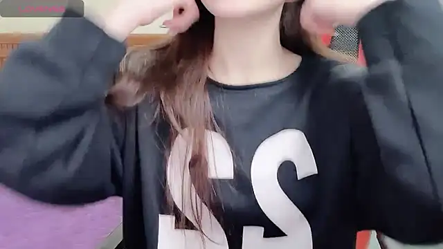 Snapshot of TrinhH_Nabbi chatting on February 8, 1:01 pm TrinhH Nabbi online show from February 8, 1:01 pm