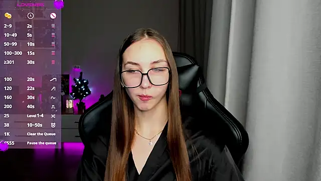 Snapshot of Sm0ly chatting on January 7, 1:17 am Sm0ly online show from January 7, 1:17 am