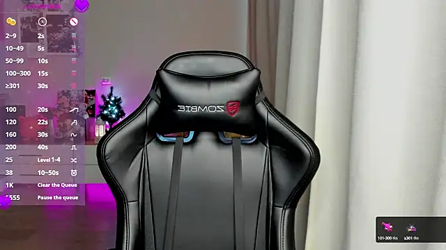 Snapshot of Sm0ly chatting on January 9, 4:08 am Sm0ly online show from January 9, 4:08 am