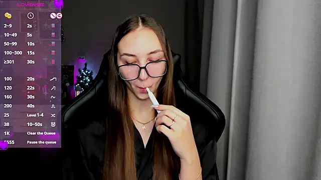 Snapshot of Sm0ly chatting on January 11, 1:48 am Sm0ly online show from January 11, 1:48 am