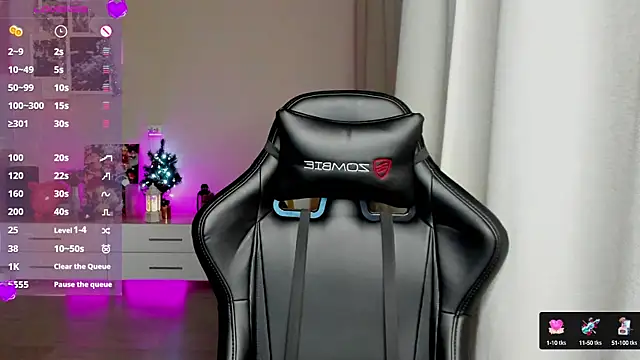 Snapshot of Sm0ly chatting on January 12, 1:53 am Sm0ly online show from January 12, 1:53 am