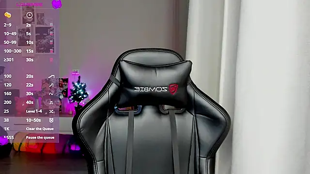 Snapshot of Sm0ly chatting on January 22, 1:31 am Sm0ly online show from January 22, 1:31 am