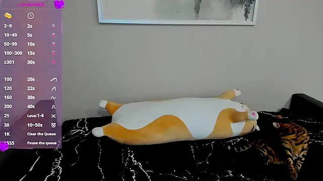 Snapshot of Sm0ly chatting on February 16, 12:19 am Sm0ly online show from February 16, 12:19 am