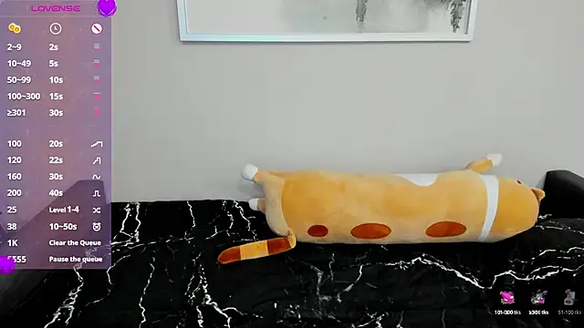 Snapshot of Sm0ly chatting on February 17, 1:25 am Sm0ly online show from February 17, 1:25 am