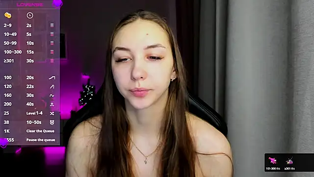 Snapshot of Sm0ly chatting on February 20, 1:57 am Sm0ly online show from February 20, 1:57 am