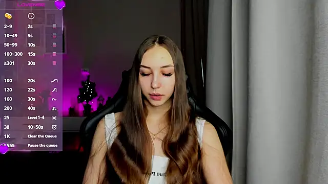 Snapshot of Sm0ly chatting on February 28, 1:58 am Sm0ly online show from February 28, 1:58 am