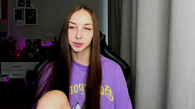 Snapshot of Sm0ly chatting on September 24, 3:10 am Sm0ly online show from September 24, 3:10 am