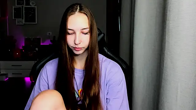 Snapshot of Sm0ly chatting on October 2, 2:07 am Sm0ly online show from October 2, 2:07 am