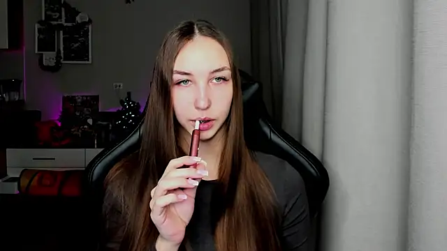 Snapshot of Sm0ly chatting on January 15, 2:27 am Sm0ly online show from January 15, 2:27 am