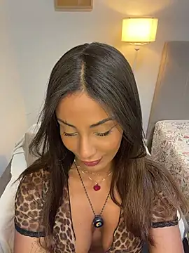 Brownfitbabyy online show from May 4, 10:17 pm