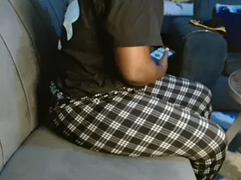 Snapshot of leslysexygirl chatting on February 8, 5:51 am leslysexygirl online show from February 8, 5:51 am