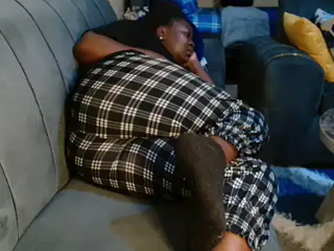 Snapshot of leslysexygirl chatting on March 5, 5:07 am leslysexygirl online show from March 5, 5:07 am