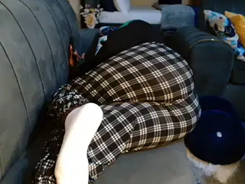 Snapshot of leslysexygirl chatting on March 21, 8:17 am leslysexygirl online show from March 21, 8:17 am